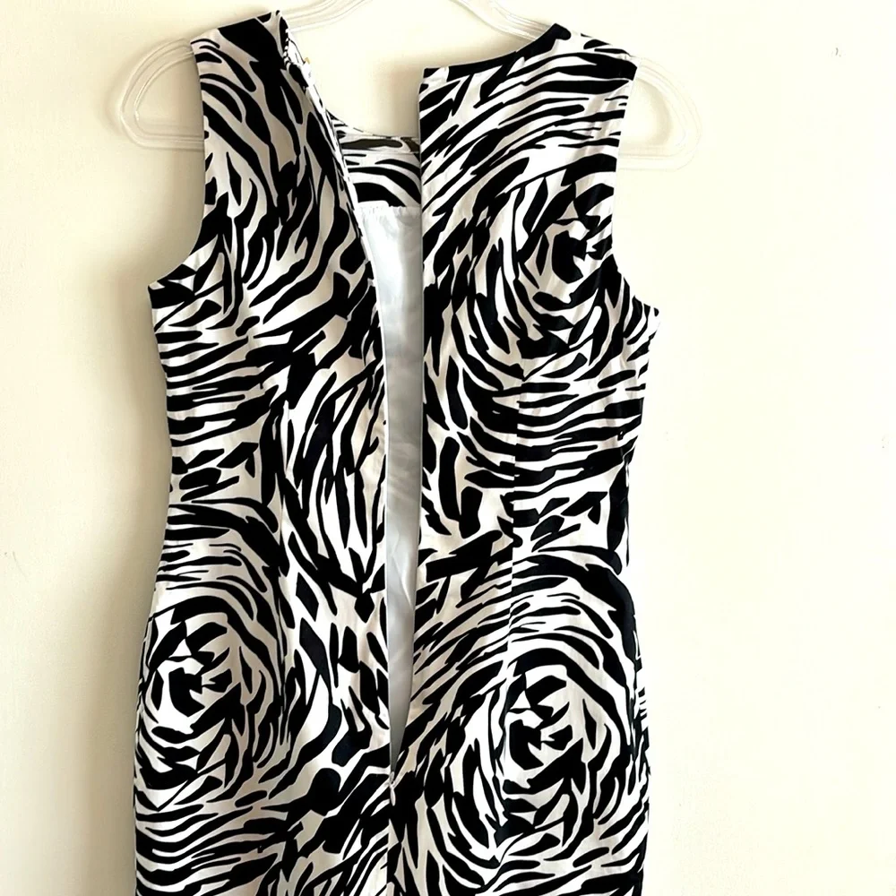 Calvin Klein - Zebra Print Sleeveless Sheath Dress - Picture 6 of 7